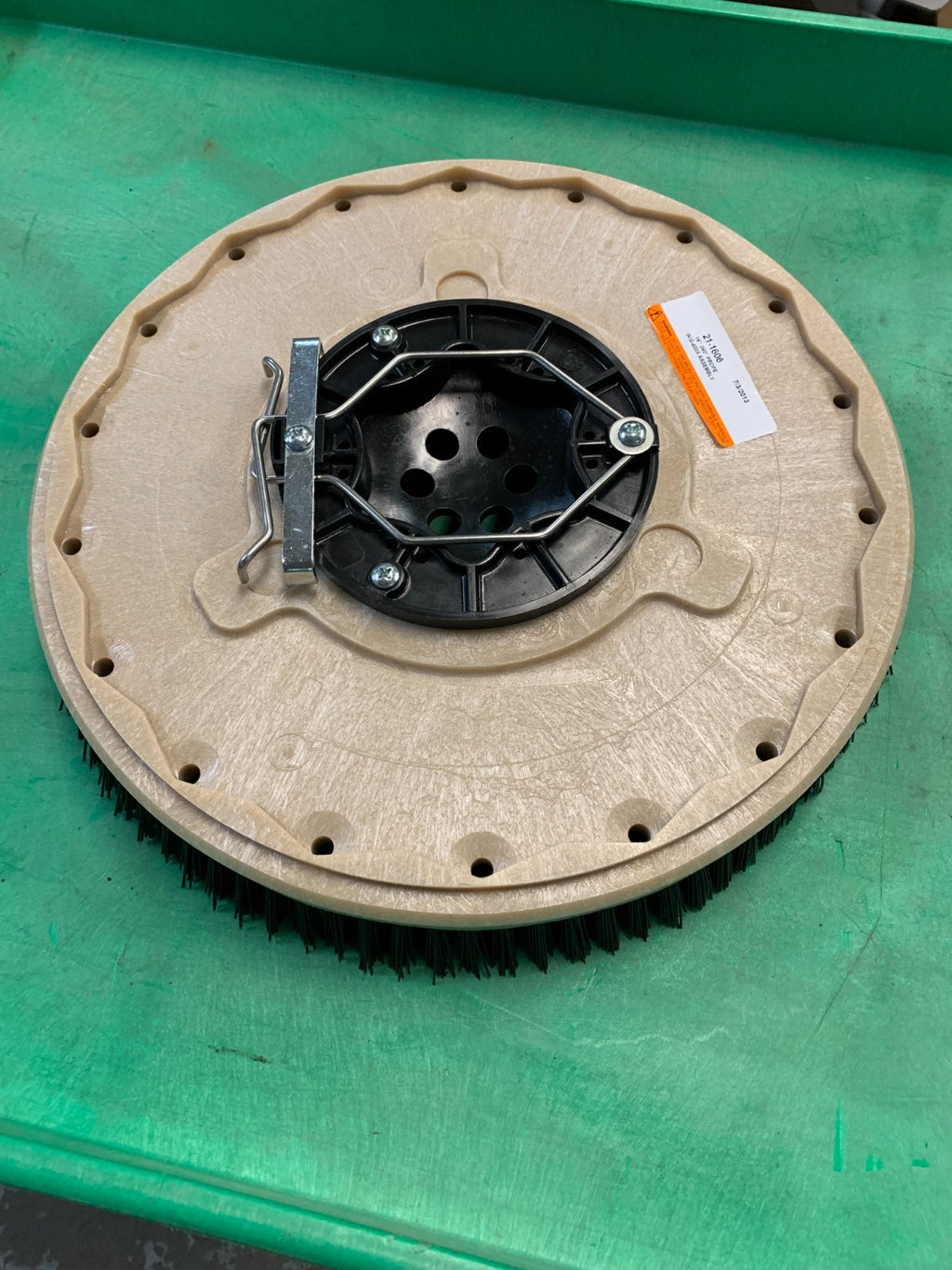 PROMATCH 16" POLY SCRUB BRUSH W/G 400X ASSY
