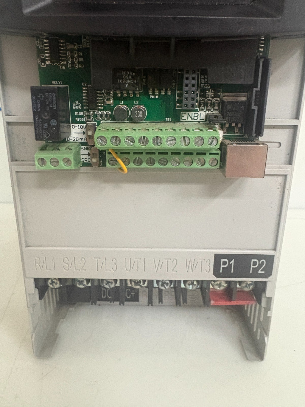 ALLEN BRADLEY 10HP POWERFLEX 40 22B-D017N104 SERIE A2