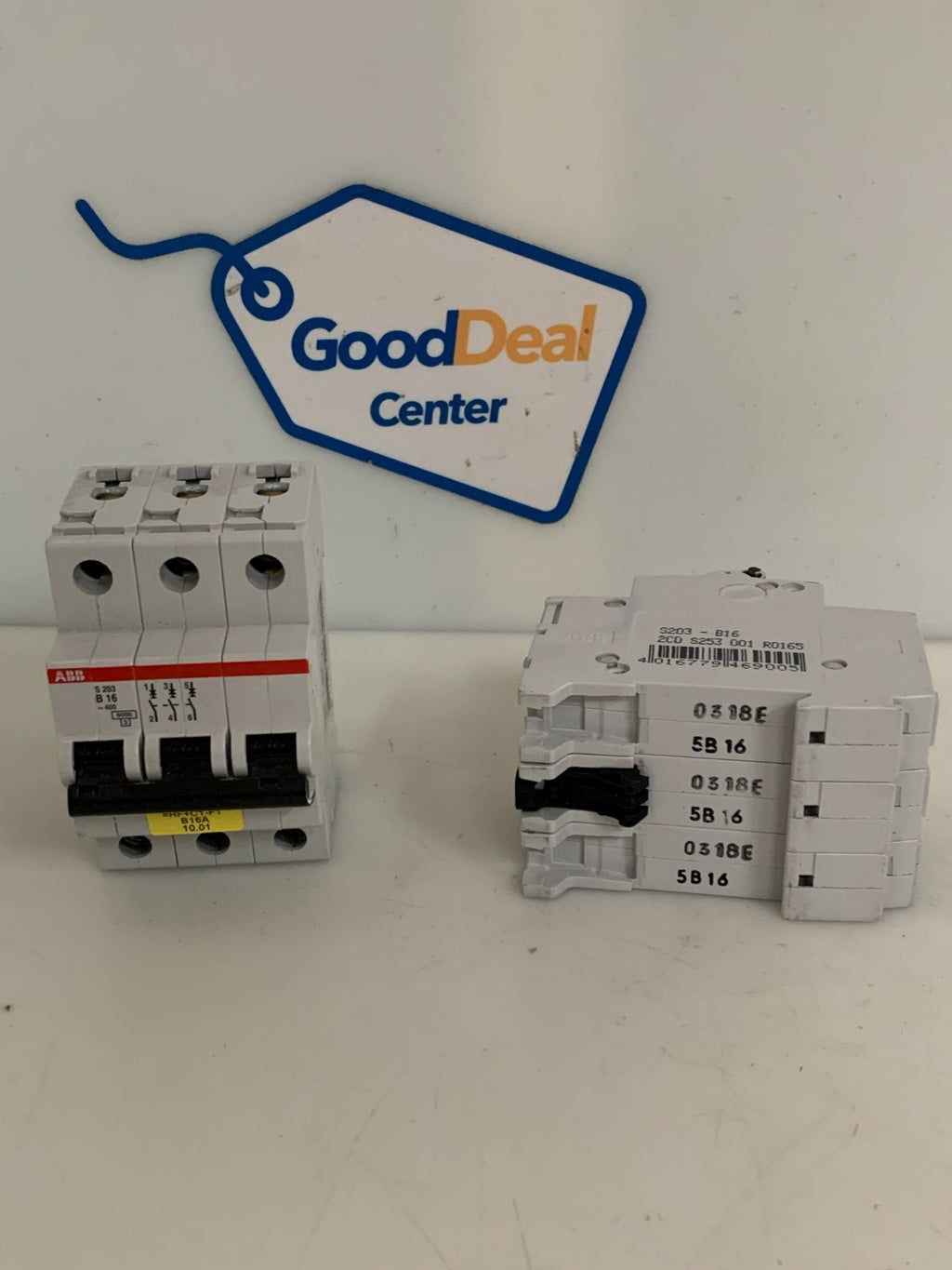 LOT OF 2  ABB CIRCUIT BREAKER S203-B16