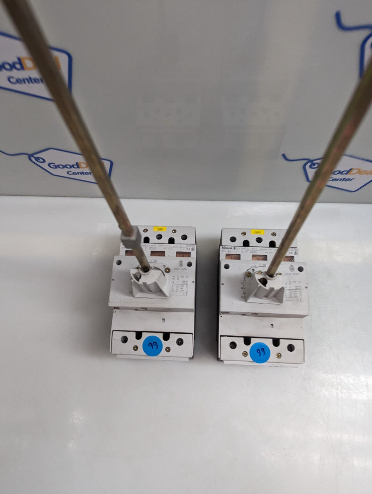Moeller P7-160 circuit breaker with rotary drive