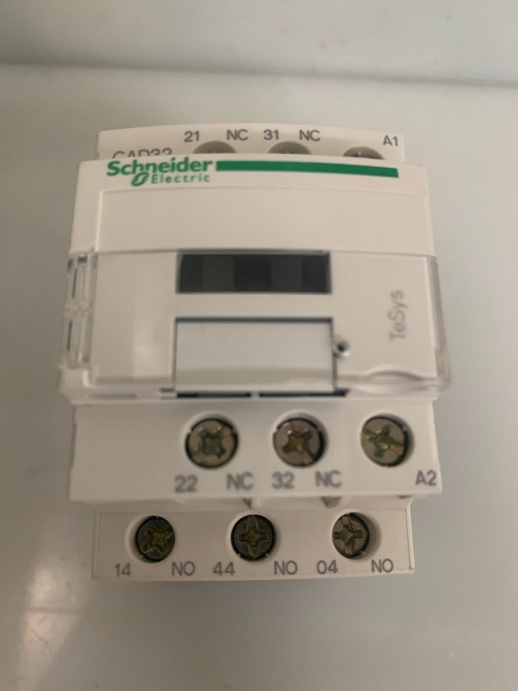 SCHNEIDER CONTACTOR CAD32G71