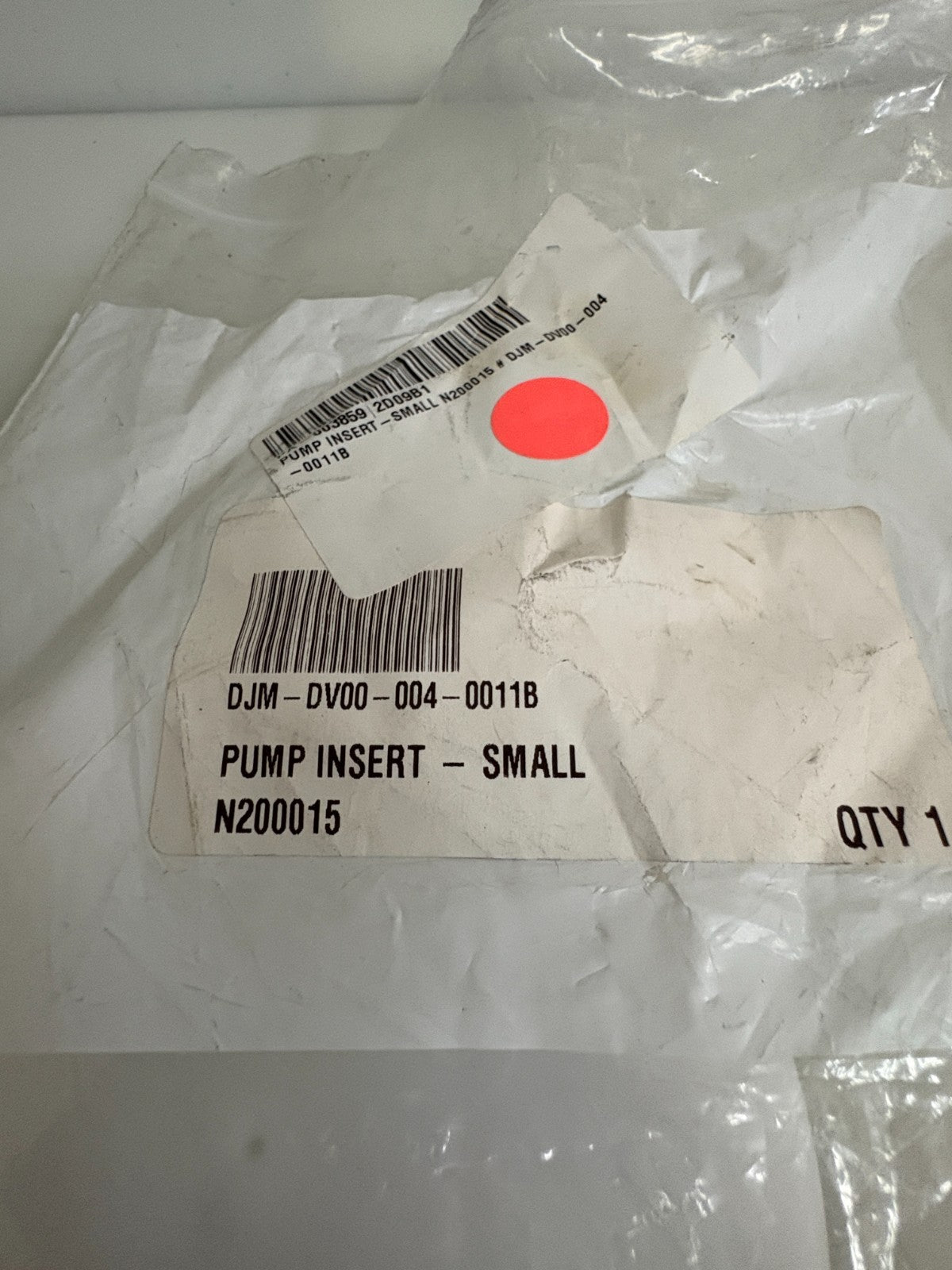 PUMP INSERT SMALL N200015 DJM-DV00-004-0011B