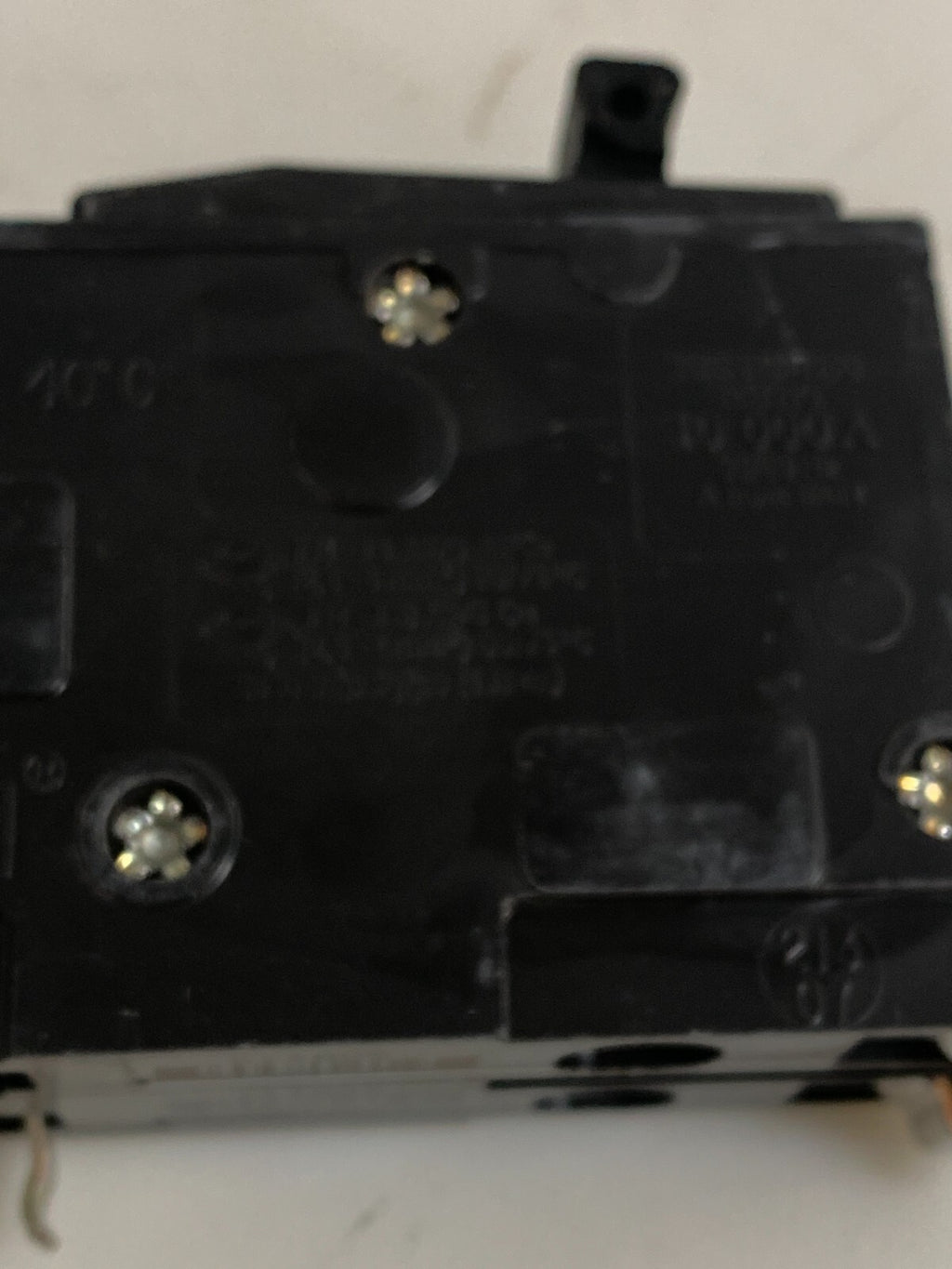 SQUARE D 20 AMP BOLT ON CIRCUIT BREAKER QOB 220 5 PER BOX