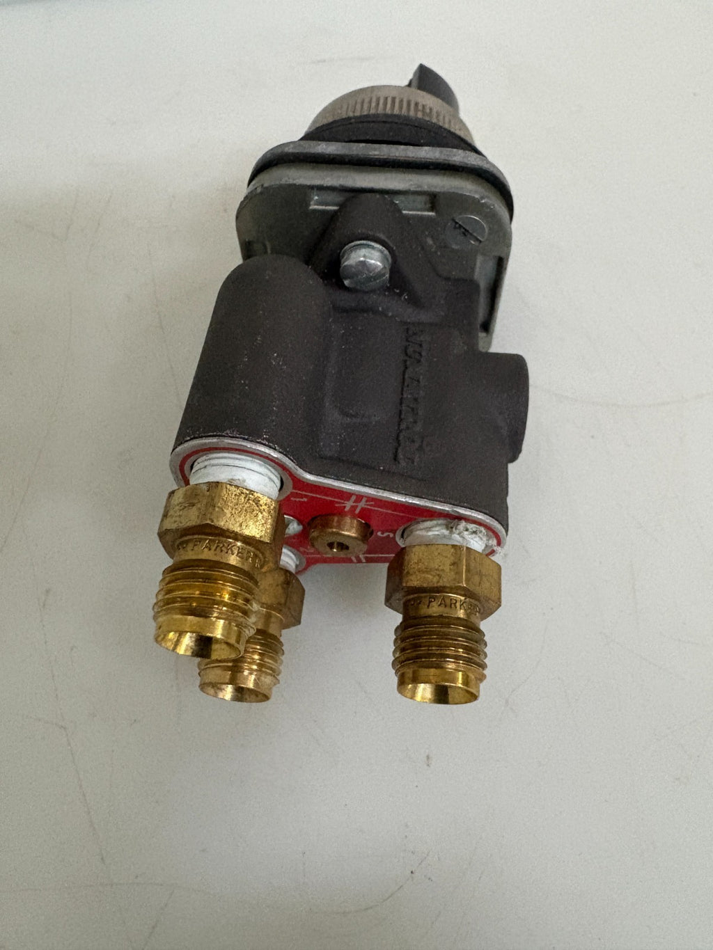 NUMATROL PE4-0001 VALVE W/ON/OFF SWITCH 1