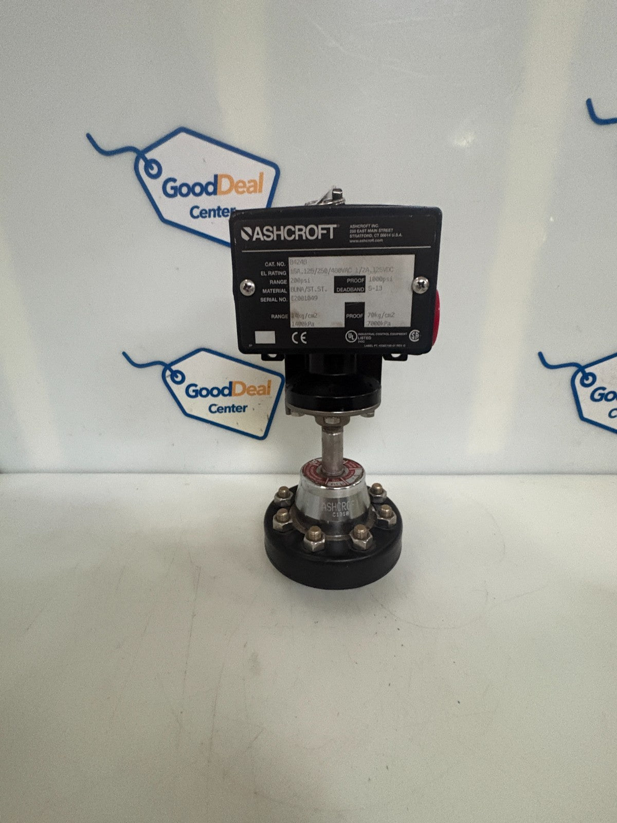 ASHCROFT DIFFERENTIAL PRESSURE SWITCH B424B W/PRESSURE GAUGE C1018 TYPE 1000