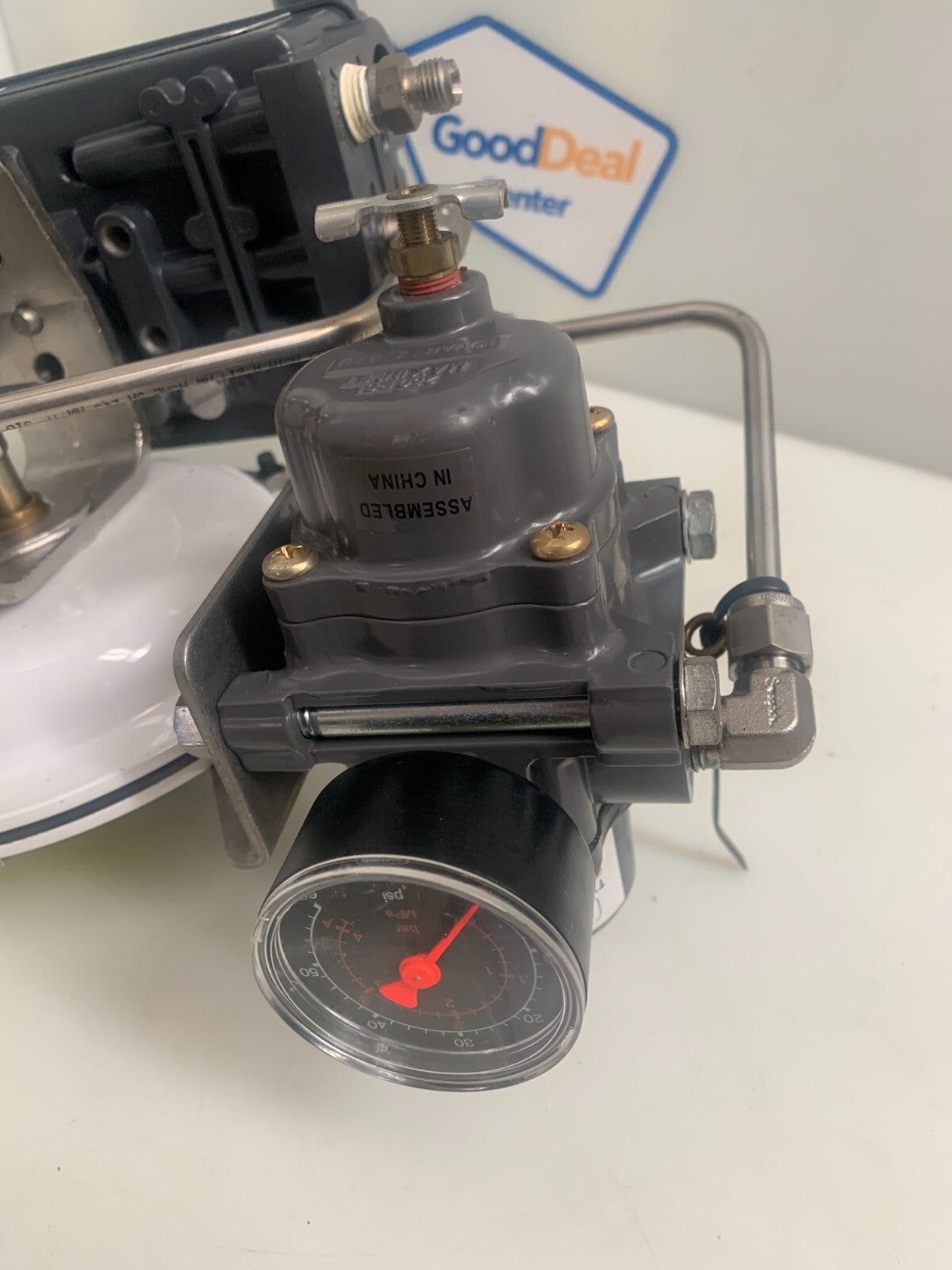 EMERSON FISHER  Valve Positioner Type 3660  w/Control Valve & Pressure Regulator4