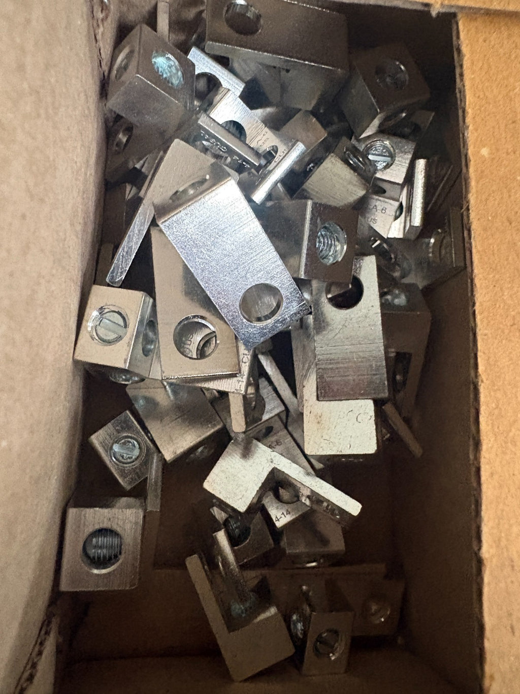 PENNUNION ALUMINIUM SODERLESS LUG LA-6 50 IN BOX3