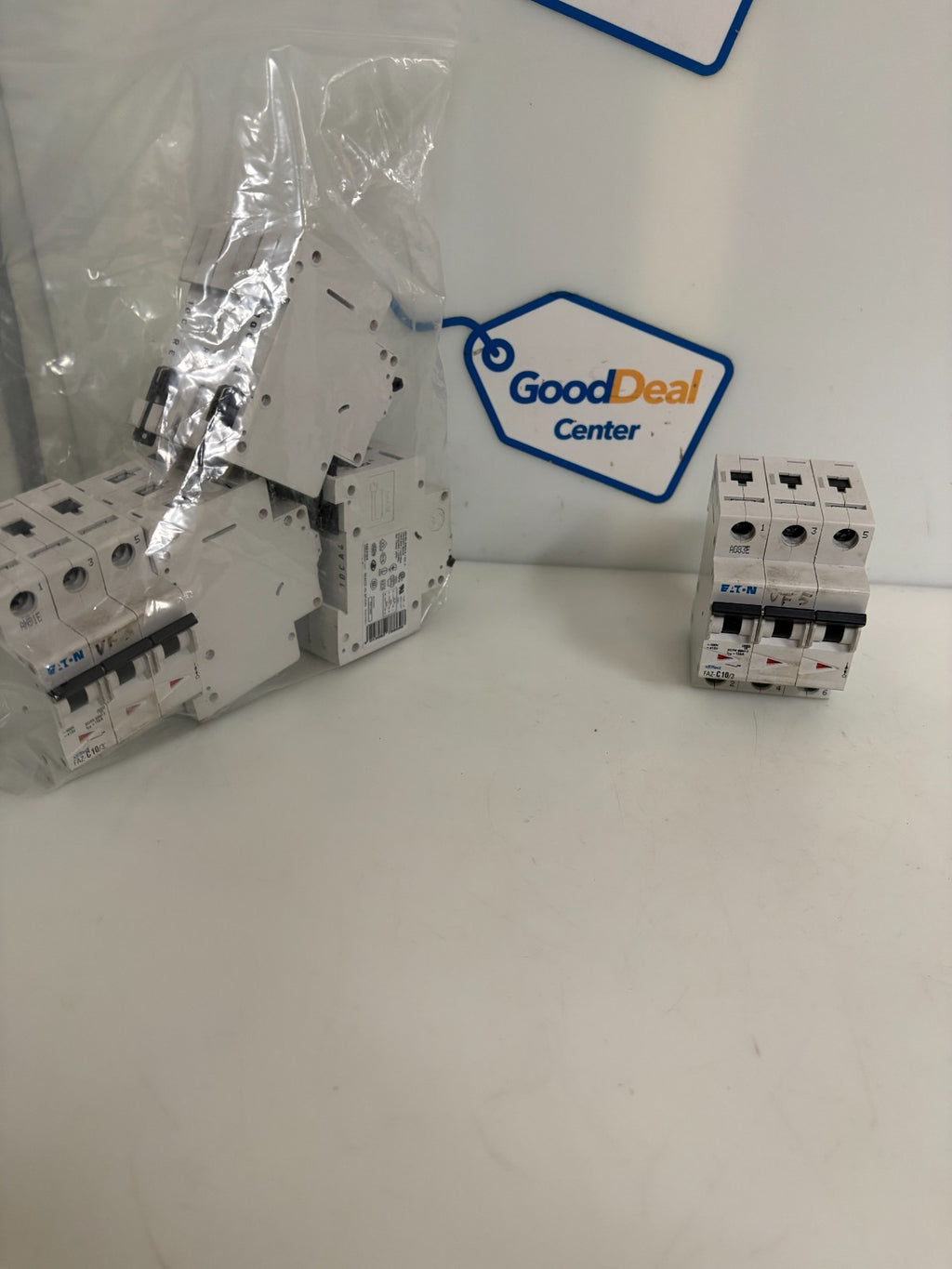 LOT OF 5 EATON 10 AMP CIRCUIT BREAKER FAZ-C10/3