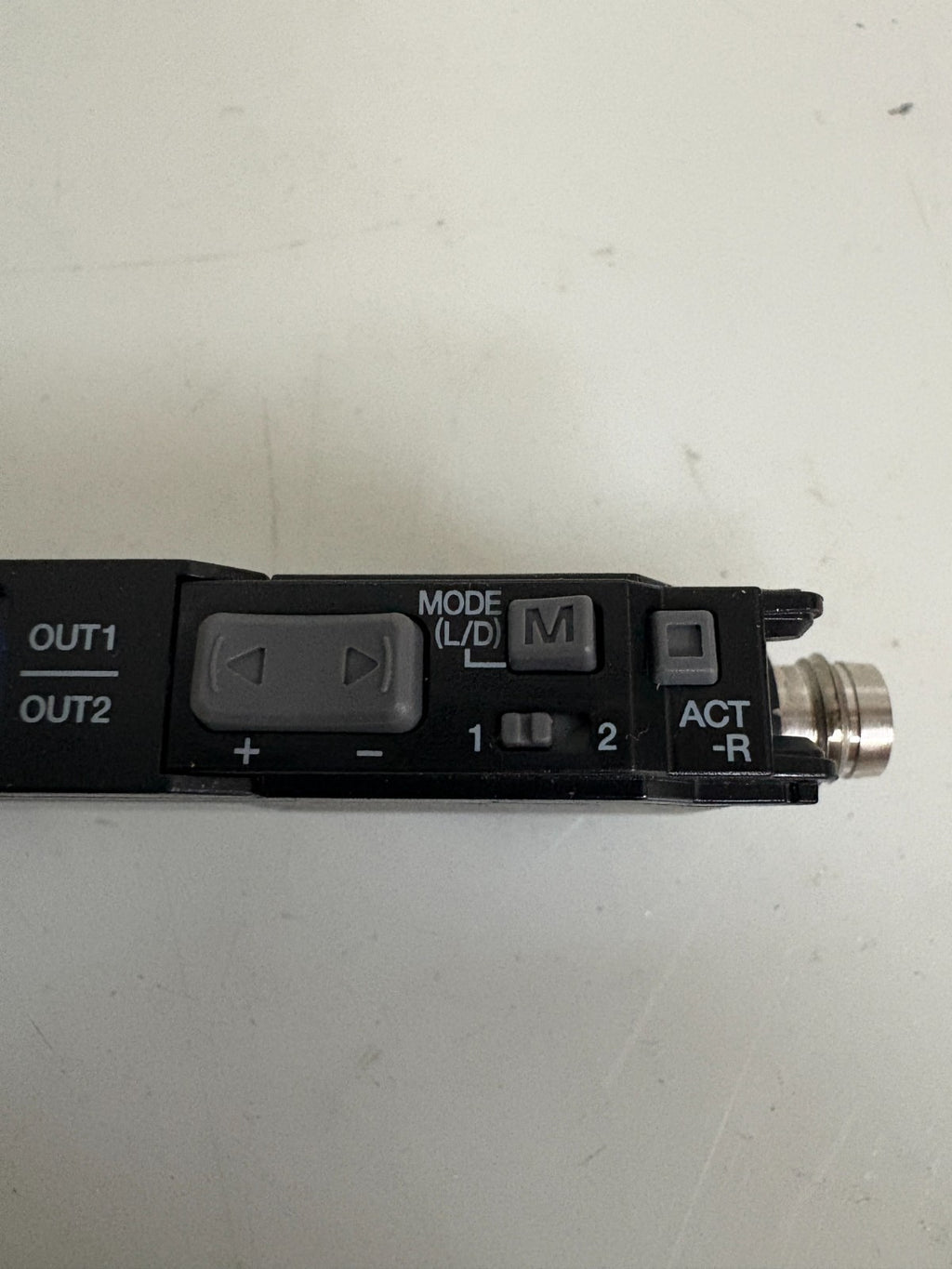 KEYENCE FIBER OPTIC FIBER SENSOR FS-N41C