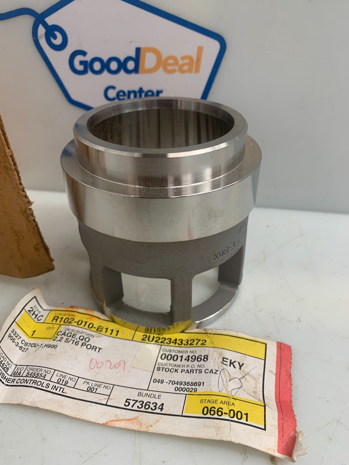 FISHER CAGE VALVE 5/16 Port Replacement Part 2U2234332721