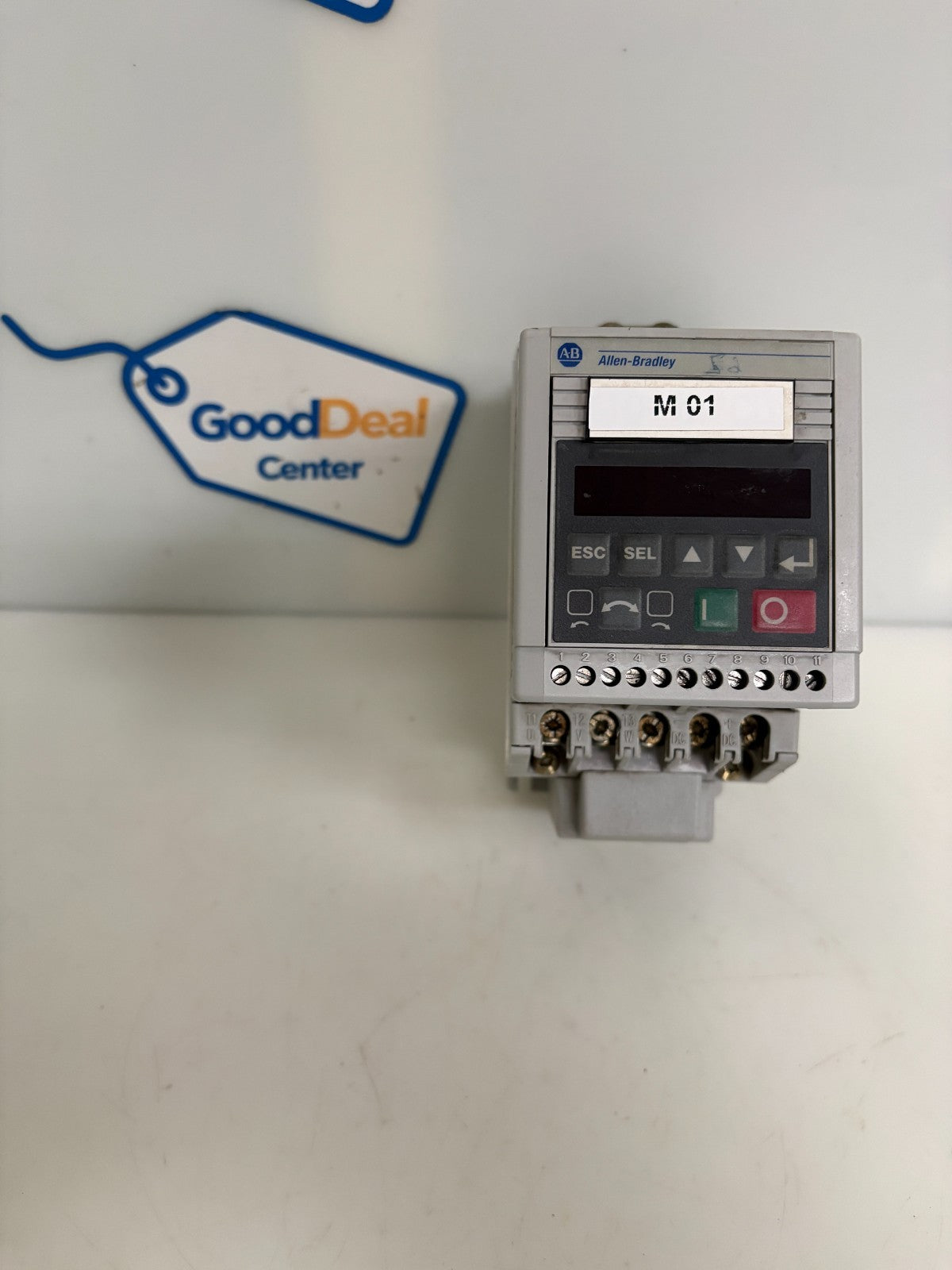 ALLEN BRADLEY 1HP DRIVE CONTROLLER 160-BA03NPS1P1 SER A