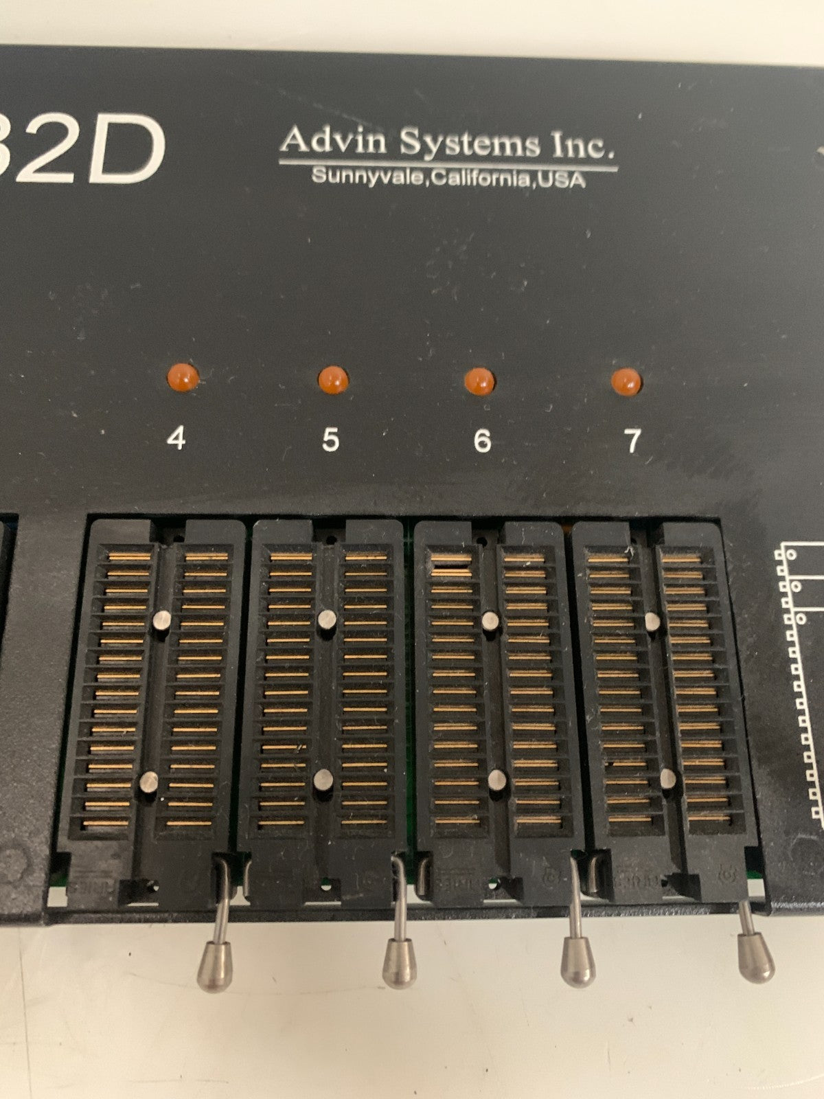 ADVIN SYSTEMS GANG MODULE GM 832 D3