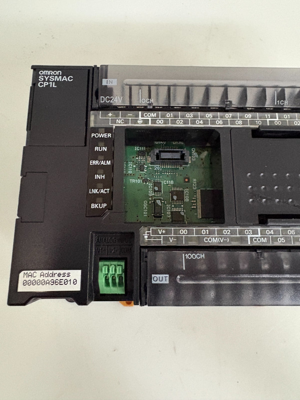OMRON CPU PROGRAMMABLE CONTROLLER CP1L-EM40DT-D