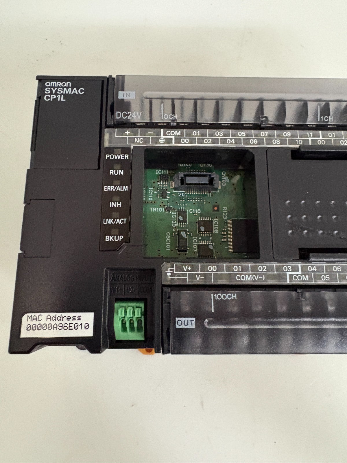 OMRON CPU PROGRAMMABLE CONTROLLER CP1L-EM40DT-D