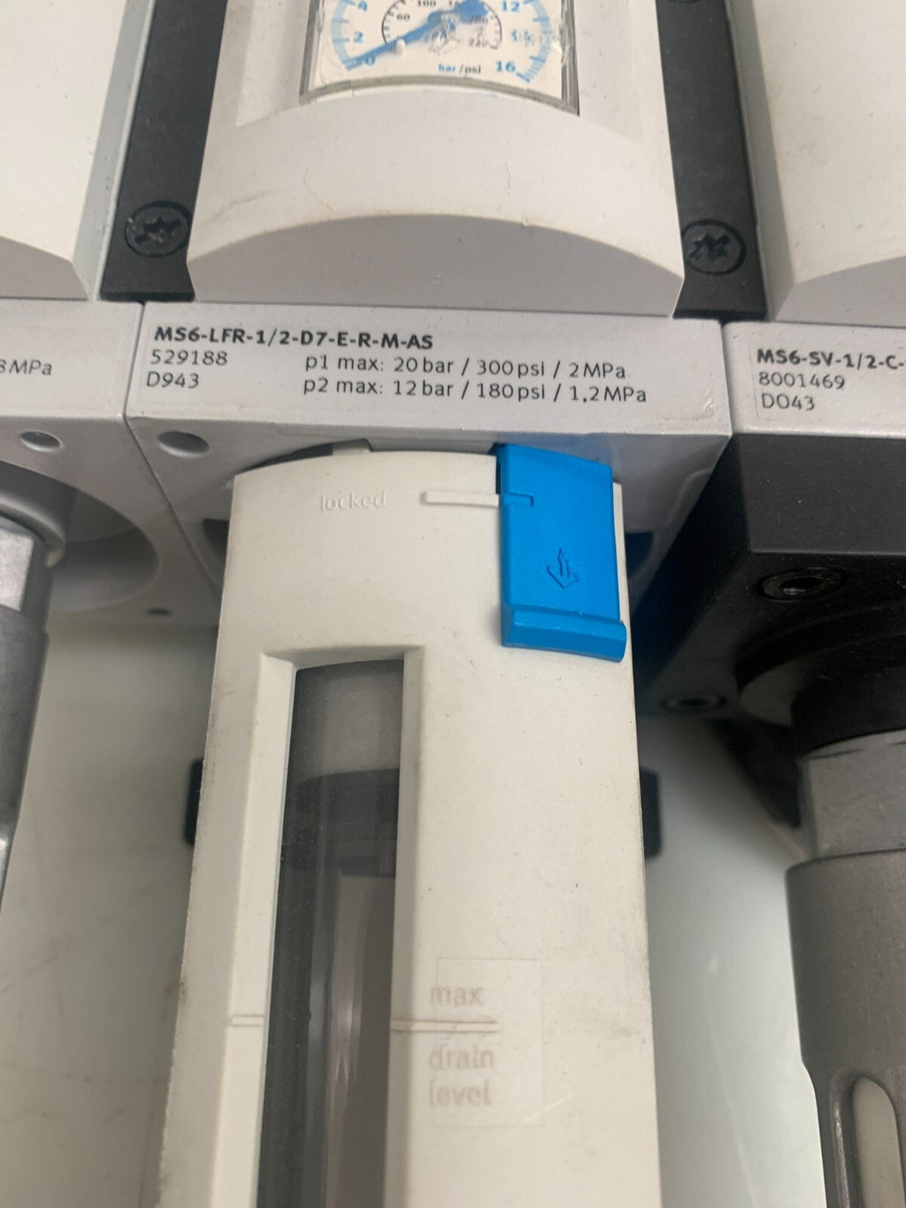 Festo Pneumatic MS6-EM1-1/2-S + MS6-LFR-1/2-D7-E-R-M-AS + MS6-SV-1/2-10V24-53