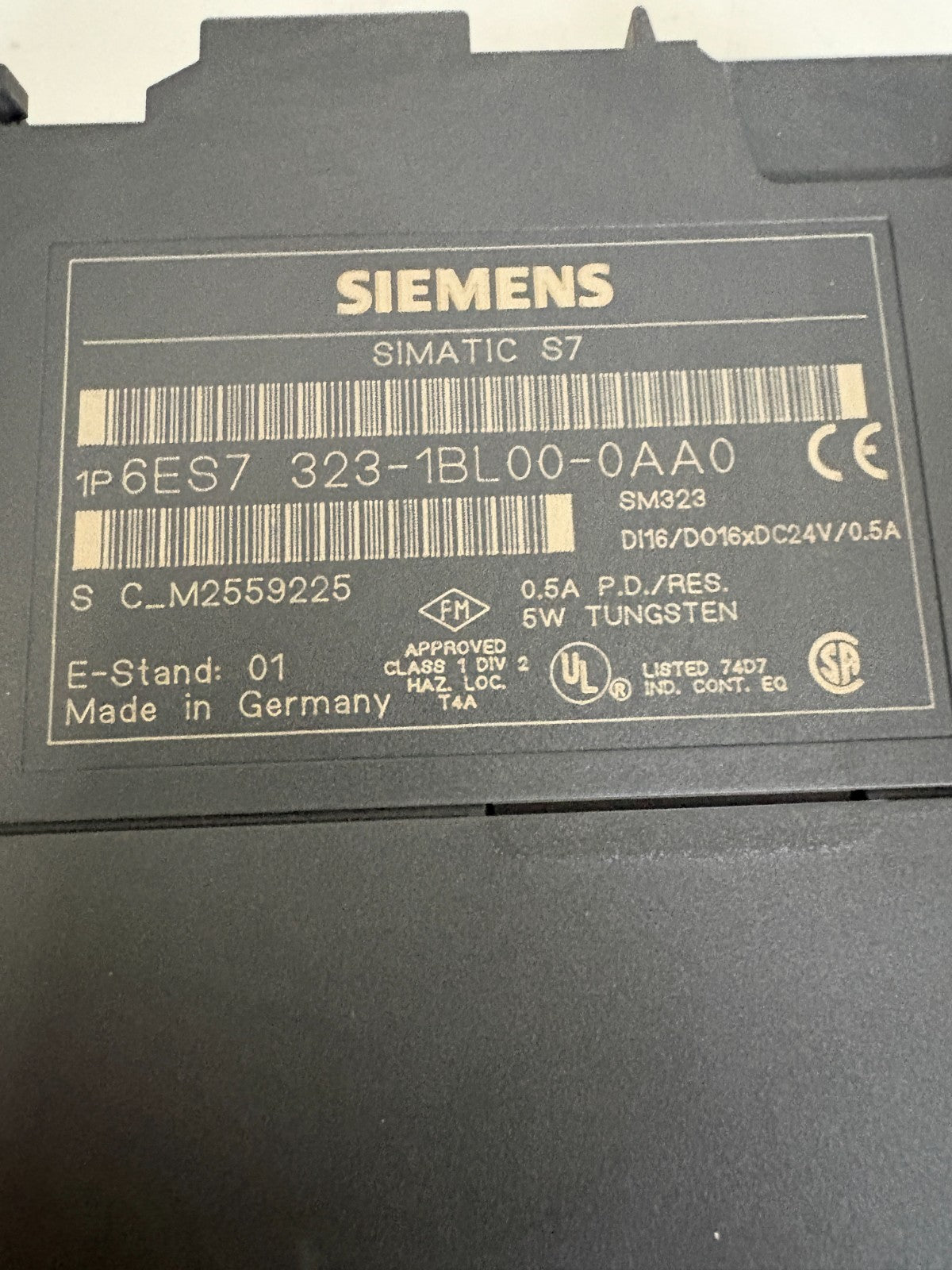 SIEMENS SIMATIC S7 DIGITAL I/O MODULE 6ES7 323-1BL00-0AA0
