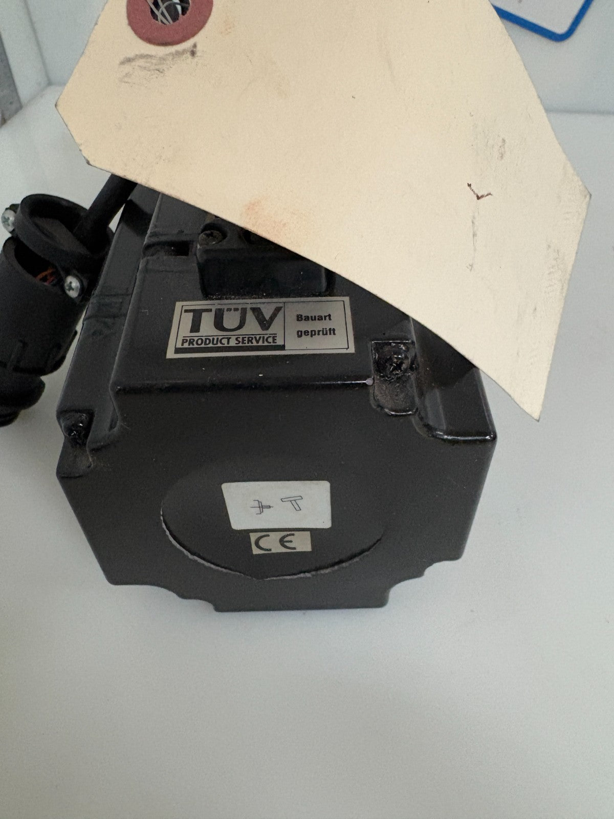 OMRON SERVO MOTOR R88M-U75030VA S1
