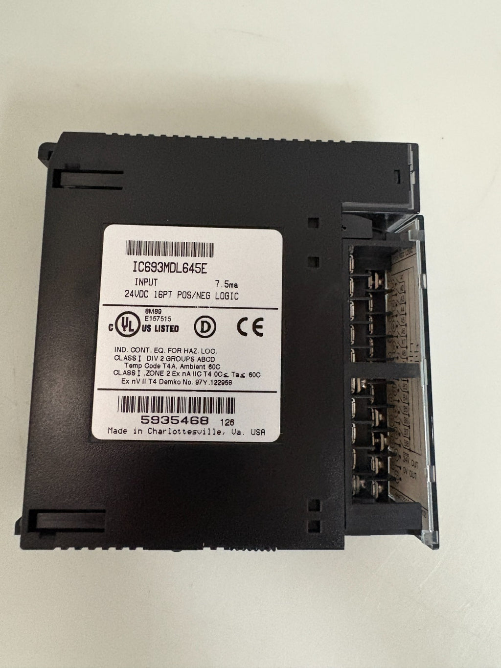 GE FANUC 24 VDC 16PT POS/NEG LOGIC MODULE 2