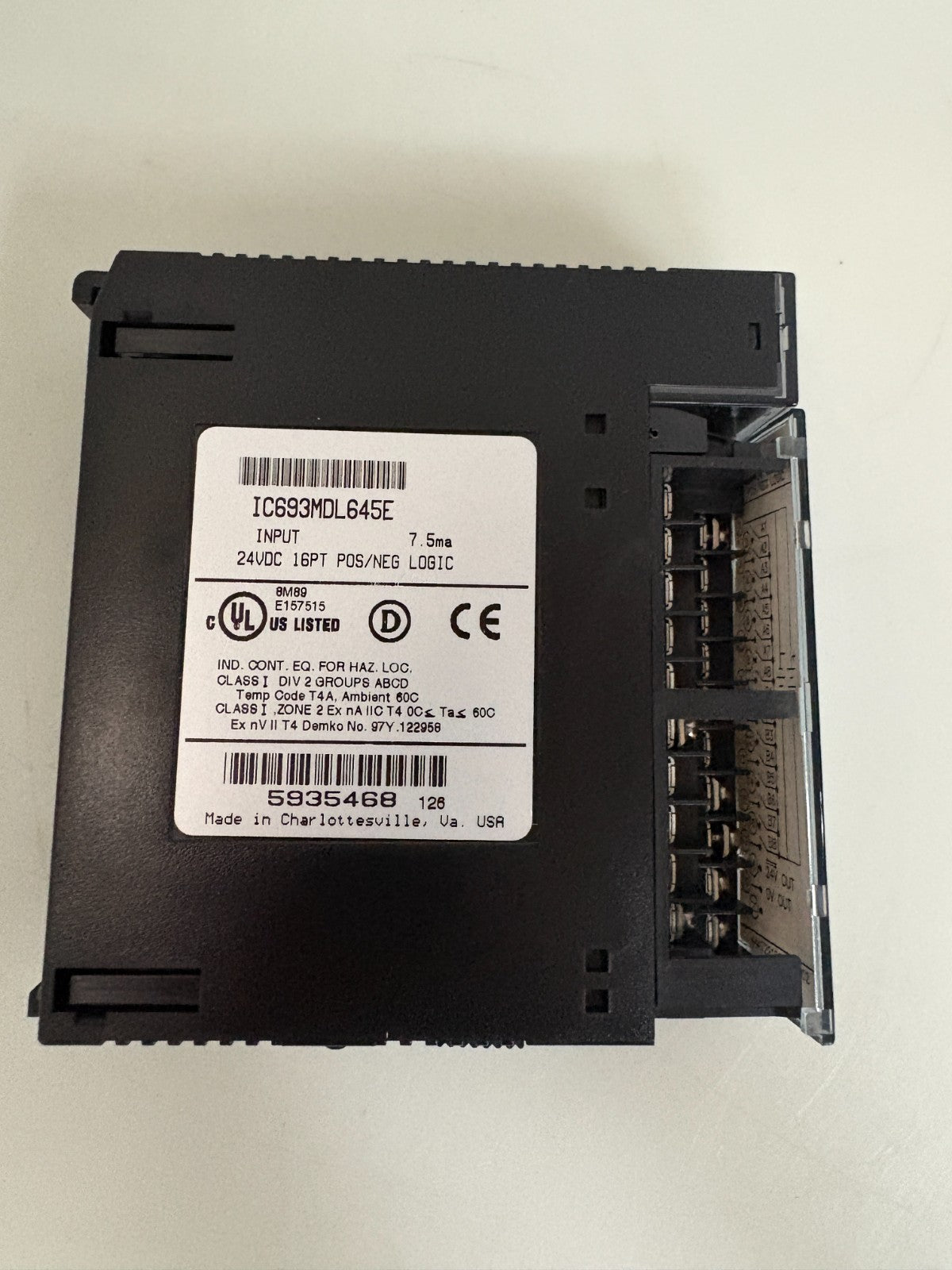 GE FANUC 24 VDC 16PT POS/NEG LOGIC MODULE 2