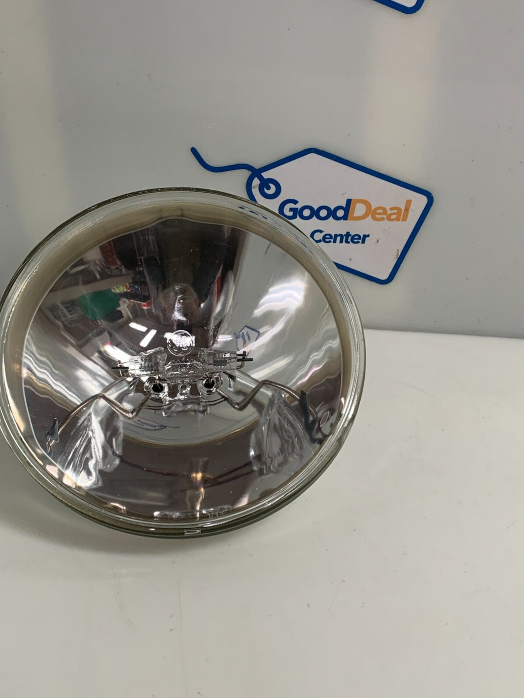 GE AIRCRAFT LANDING LIGHTS 28V 600W SEALED BEAM Q4559X 2 AVAILABLE0