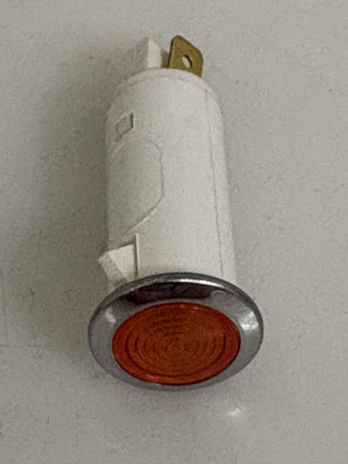 LOT OF 3 LIEBERT LIGHT INDICATOR 24V AMBER #E060A