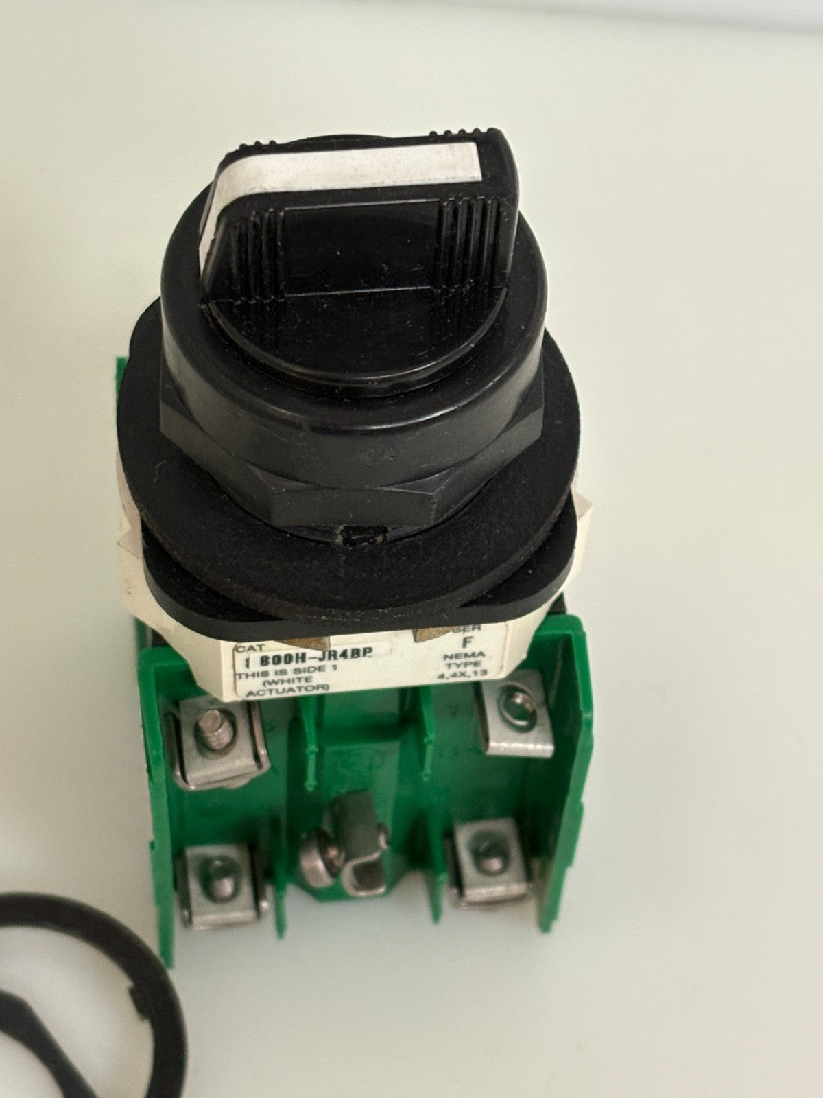 ALLEN BRADLEY SELECTOR SWITCH 800H-JR4 BP