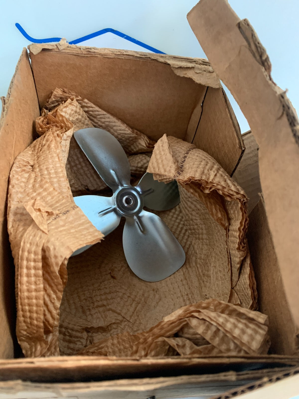 DAYTON FAN & BLOWER MOTOR 1/100 HP 1550 RPM 9M713