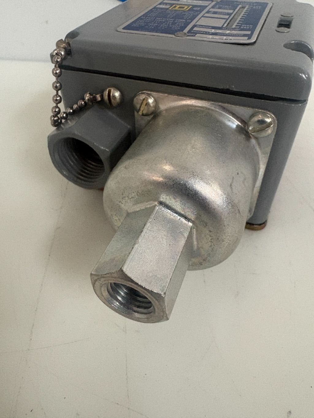 SQUARE D PRESSURE SWITCH SER B CL9012 ACW5 2