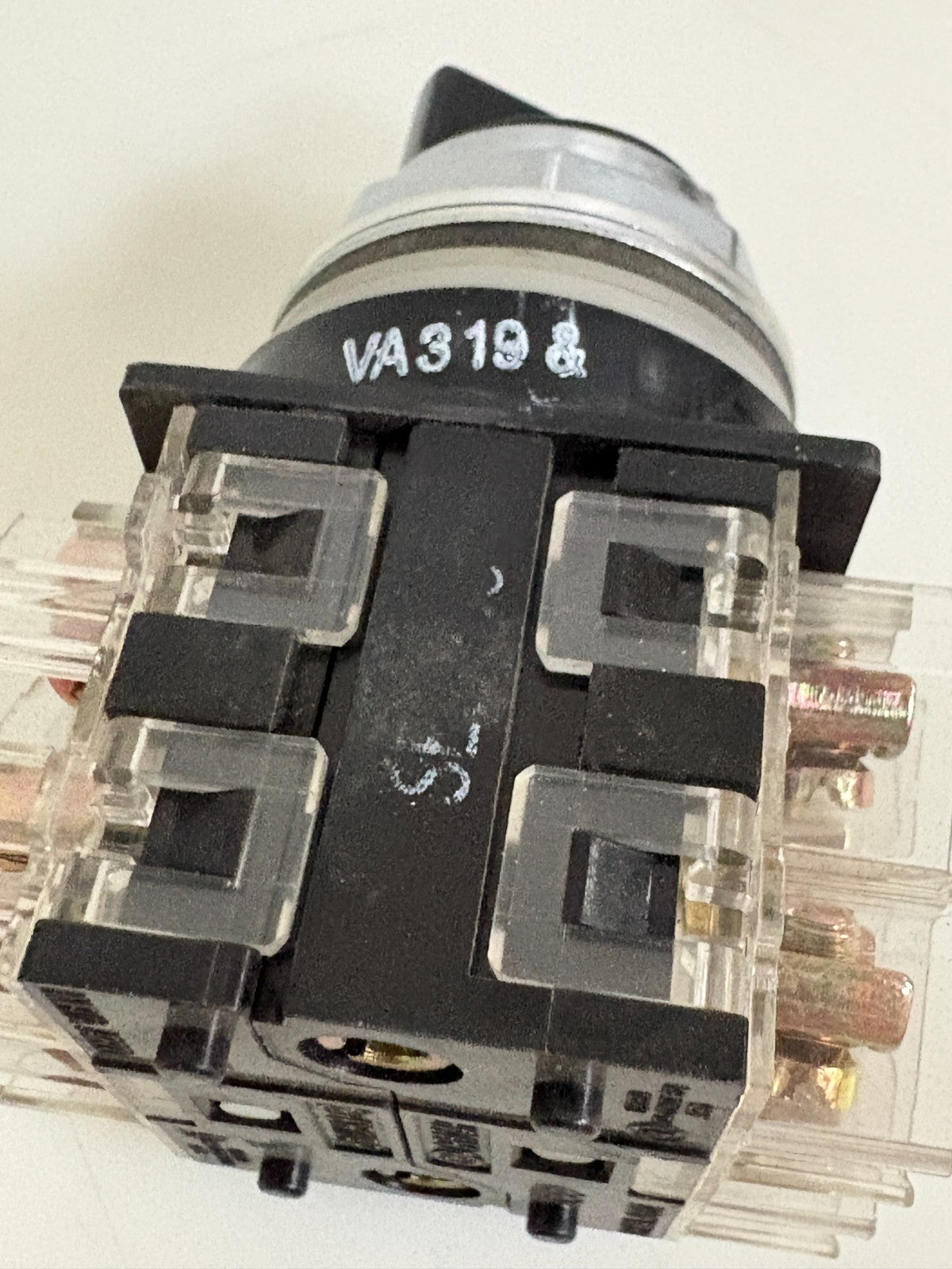 GENERAL ELECTRIC SE 310 & CR104P W/ CR104PSG21B SELECTOR SWITCH 2 POS4