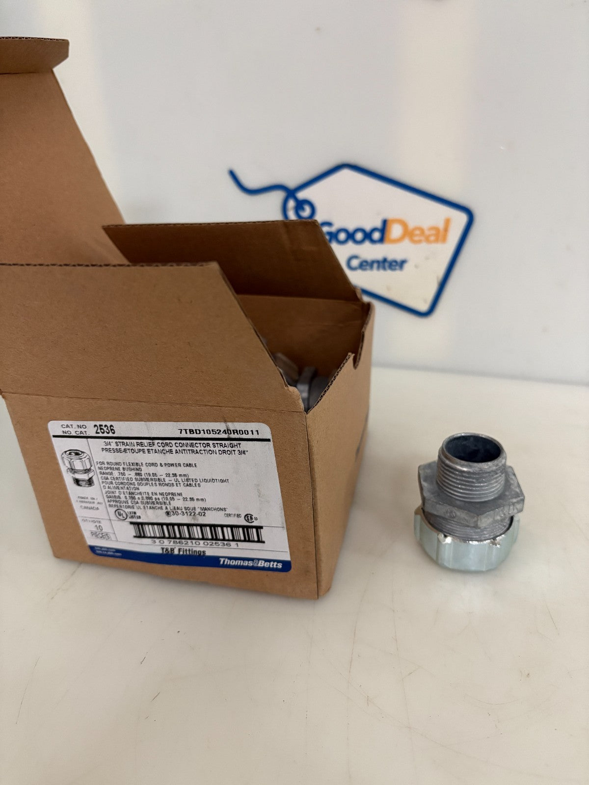 ABB THOMAS & BETTS 3/4 STRAIN RELIEF STRAIGHT CORD CONNECTOR #2536  BOX OF 90