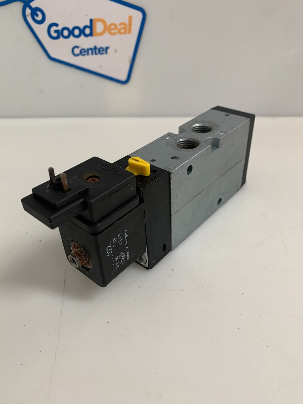 REXROTH PNEUMATIC 5/2 DIRECTIONAL VALVE #577 608...0