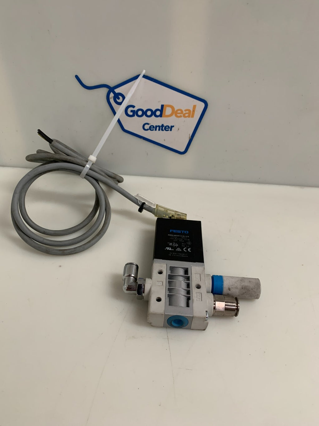FESTO SOLENOID VALVE MHE4-MS1H-3/ 26-1/4 525187 W/FITTINGS0