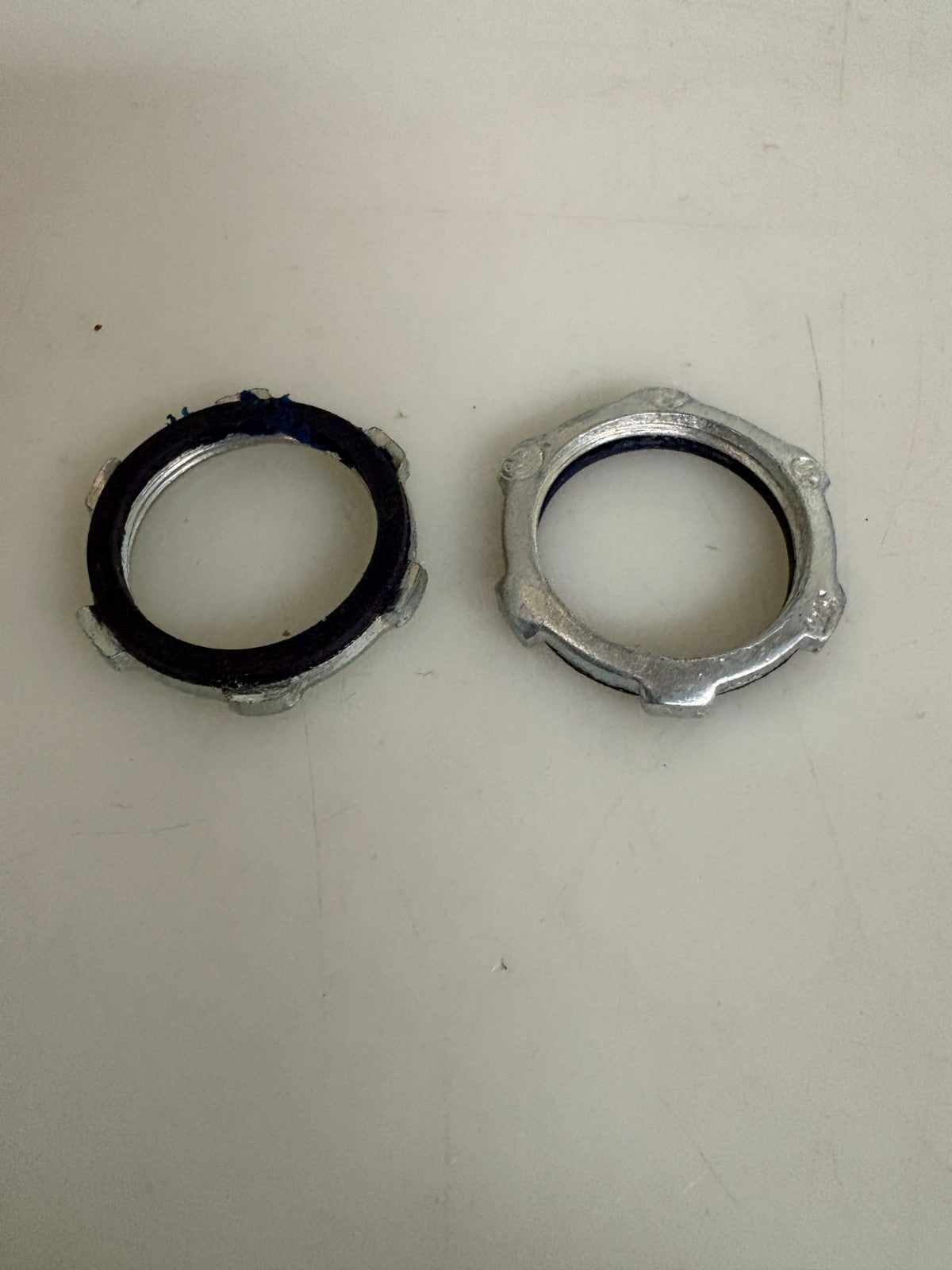 LOT OF 26 THOMAS & BETTS 3/4 SEALING SEAL #142SL
