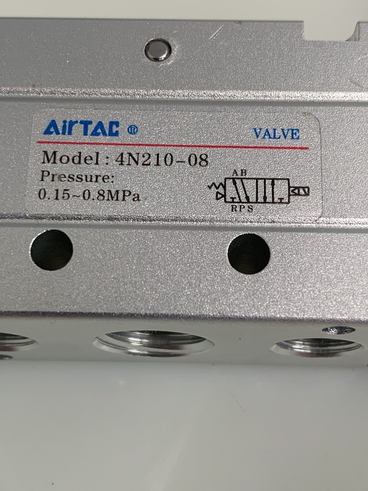 AIRTAC  Solenoid Valve  4N210-08  (Lot of 2)