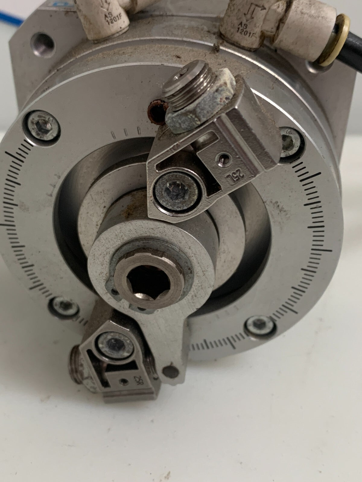 FESTO  DSM-25-270-P-A-B Semi Rotary Drive  5475781