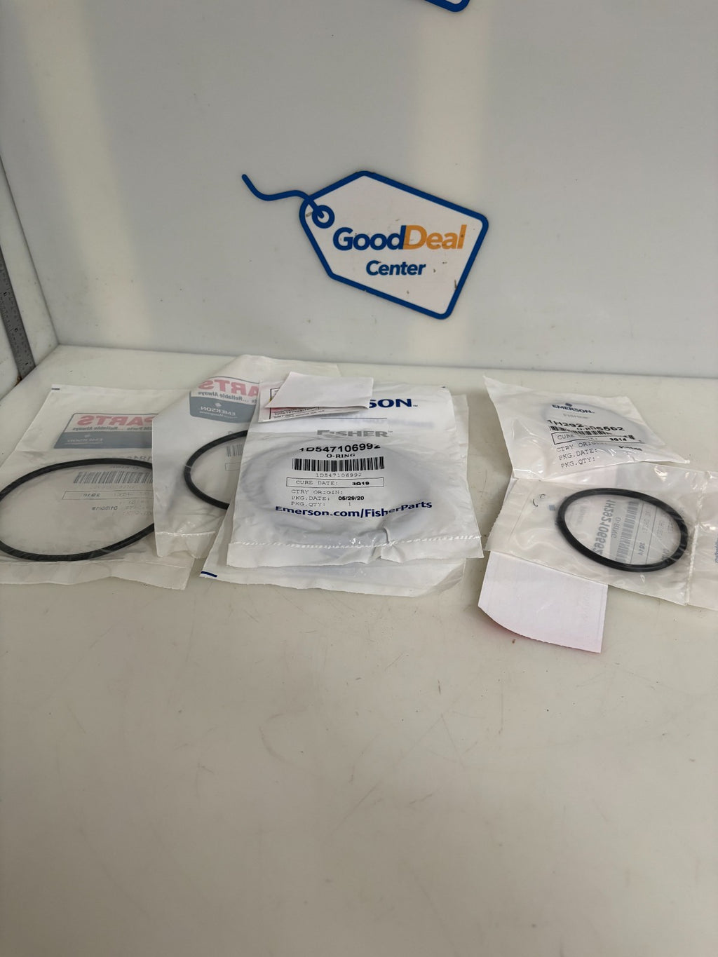 FISHER EMERSON MIX LOT OF ORING  4X1D547106992  2X1H292106562