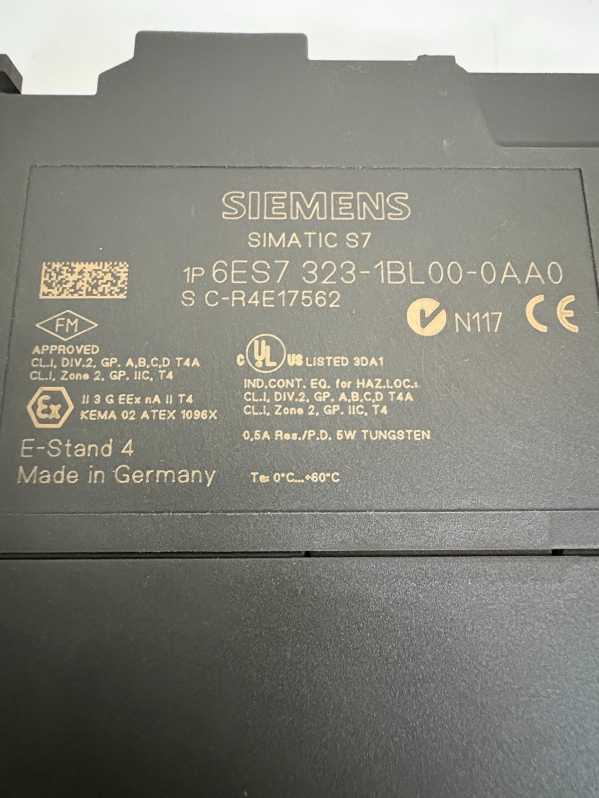 SIEMENS SIMATIC S7 DIGITAL INPUT/OUTPUT 6ES7 323-1BL00-0AA0