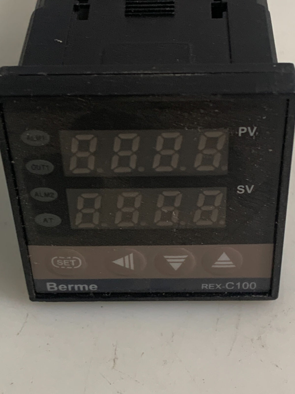BERME REX-C100 DIGITAL METER1
