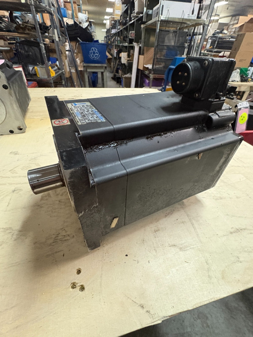 OKUMA SERVO MOTOR BL-MOTOR BL-MC300J-20SNA-A