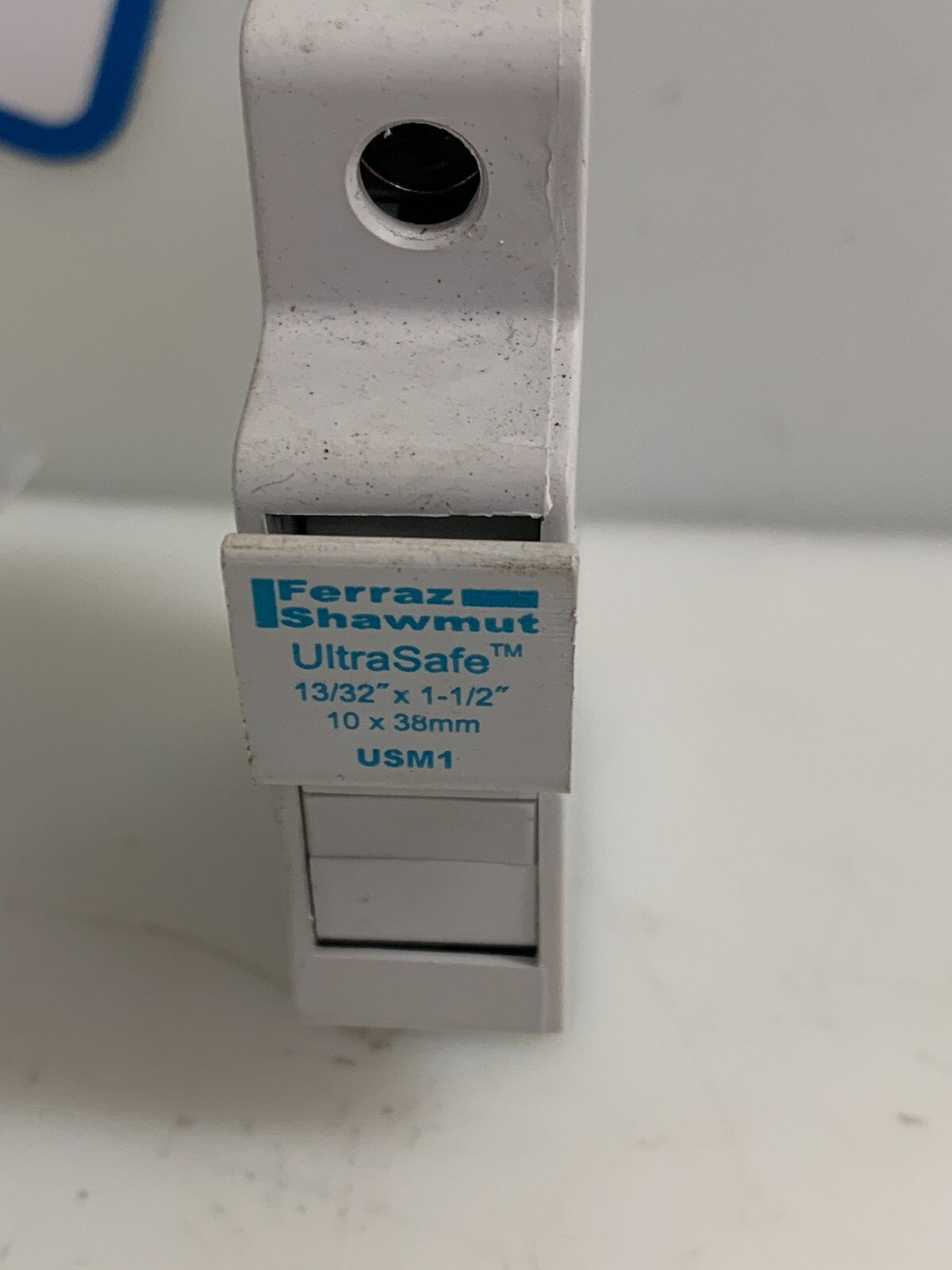 LOT OF 5 FERRAZ SHAWMUT ULTRA SAFE FUSE HOLDER USM1 W/FUSE1