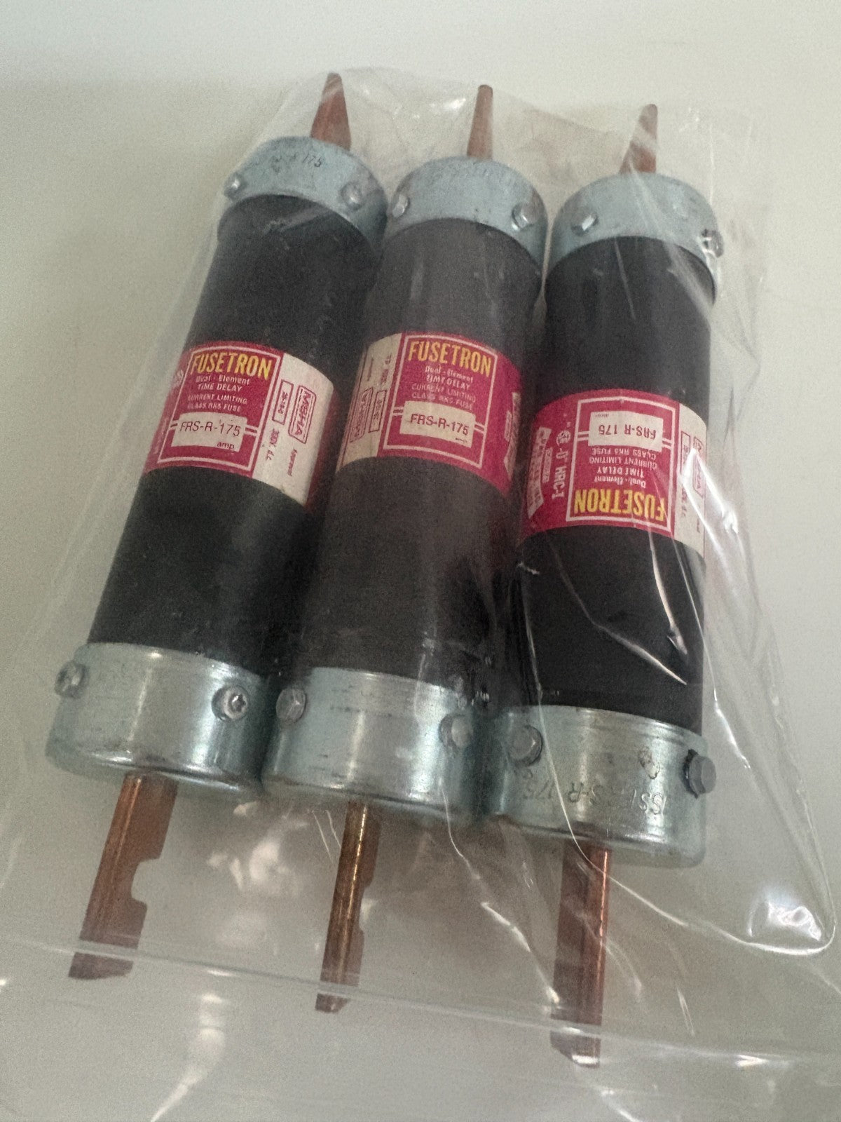 LOT OF 3 FUSETRON TIME DELAY FUSE FRS-R-1752