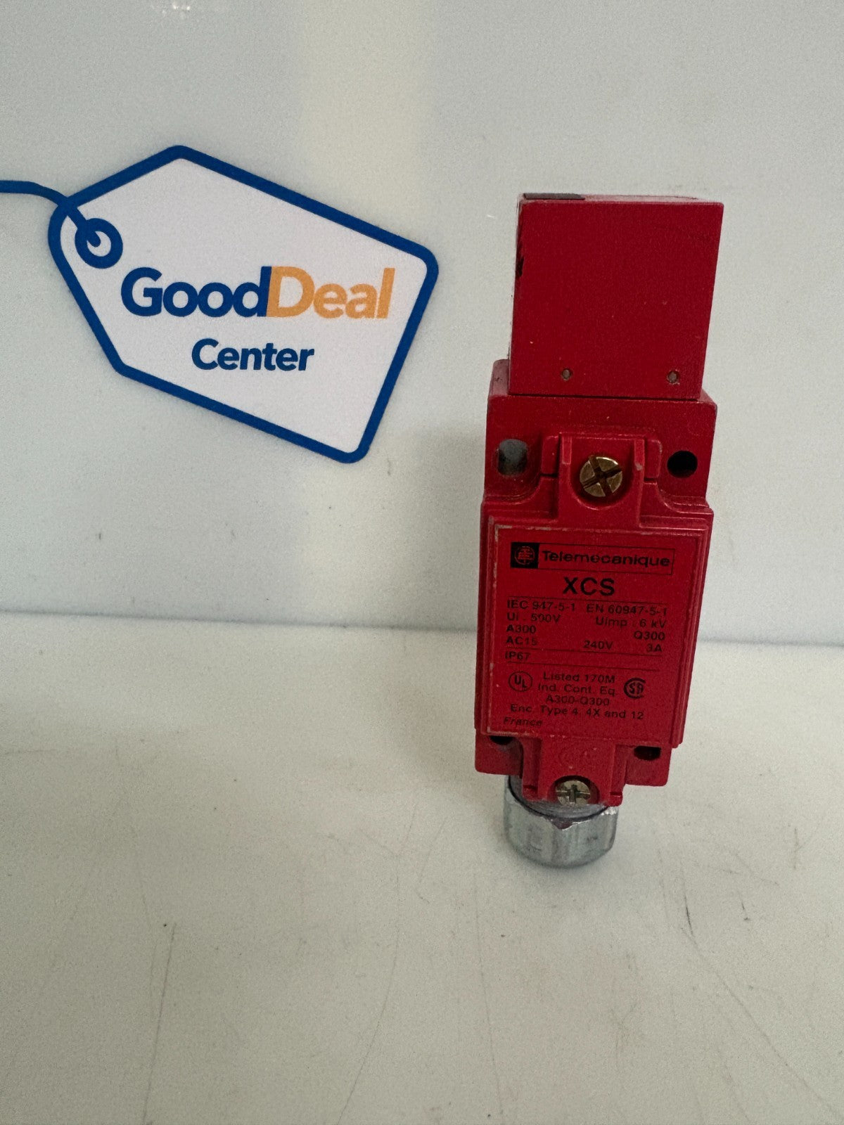 TELEMECANIQUE LIMIT SWITCH XCS0