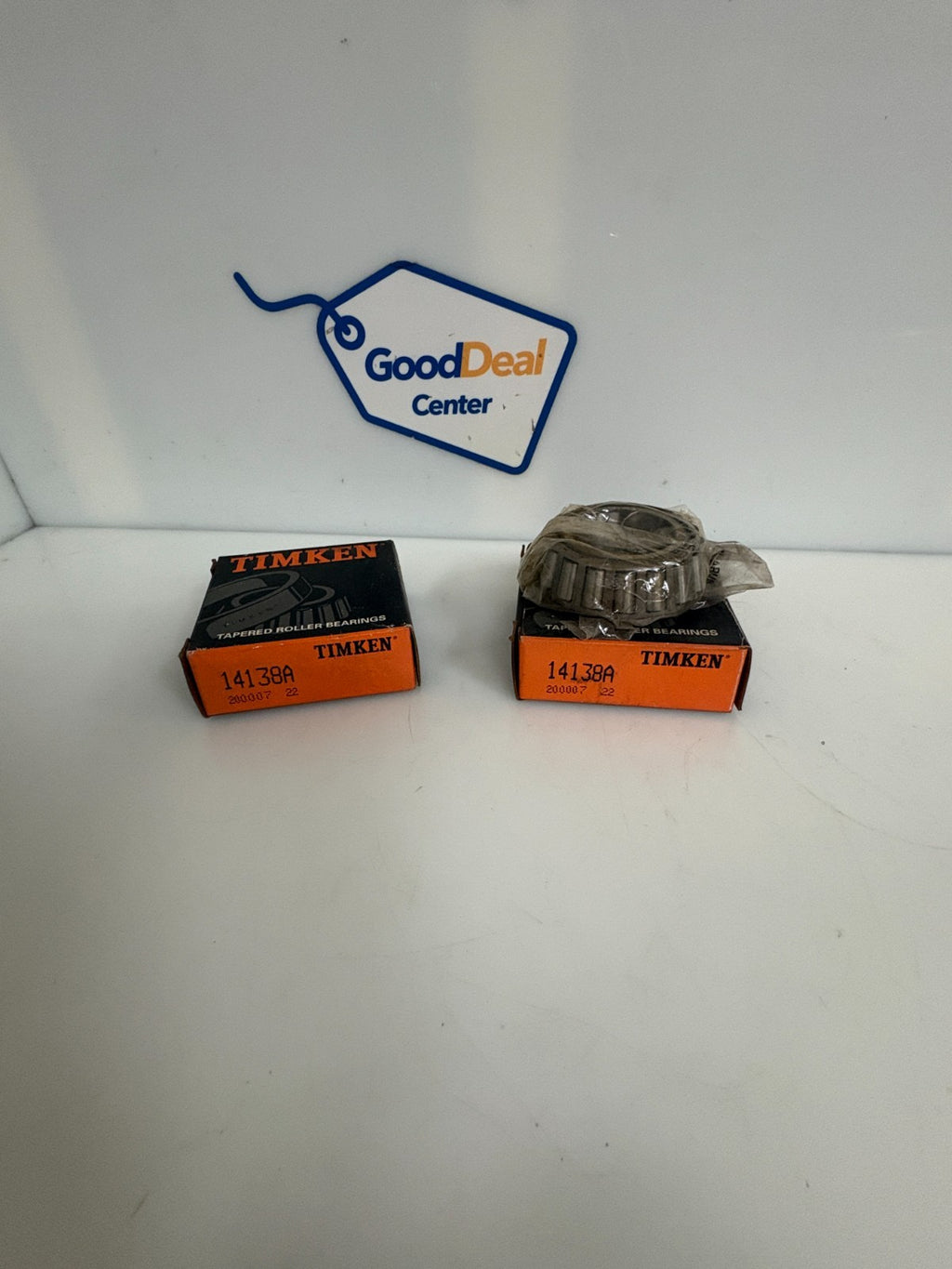 LOT OF 2 TIMKEN TAPERED ROLLER CONE BEARING 14138A0