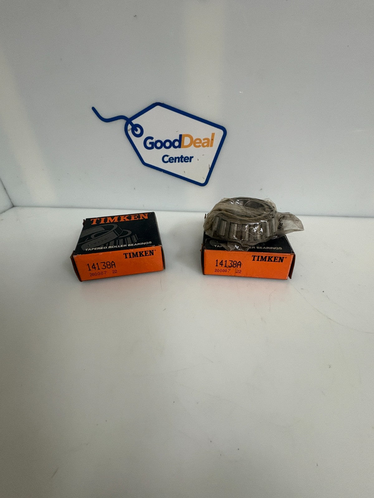 LOT OF 2 TIMKEN TAPERED ROLLER CONE BEARING 14138A0
