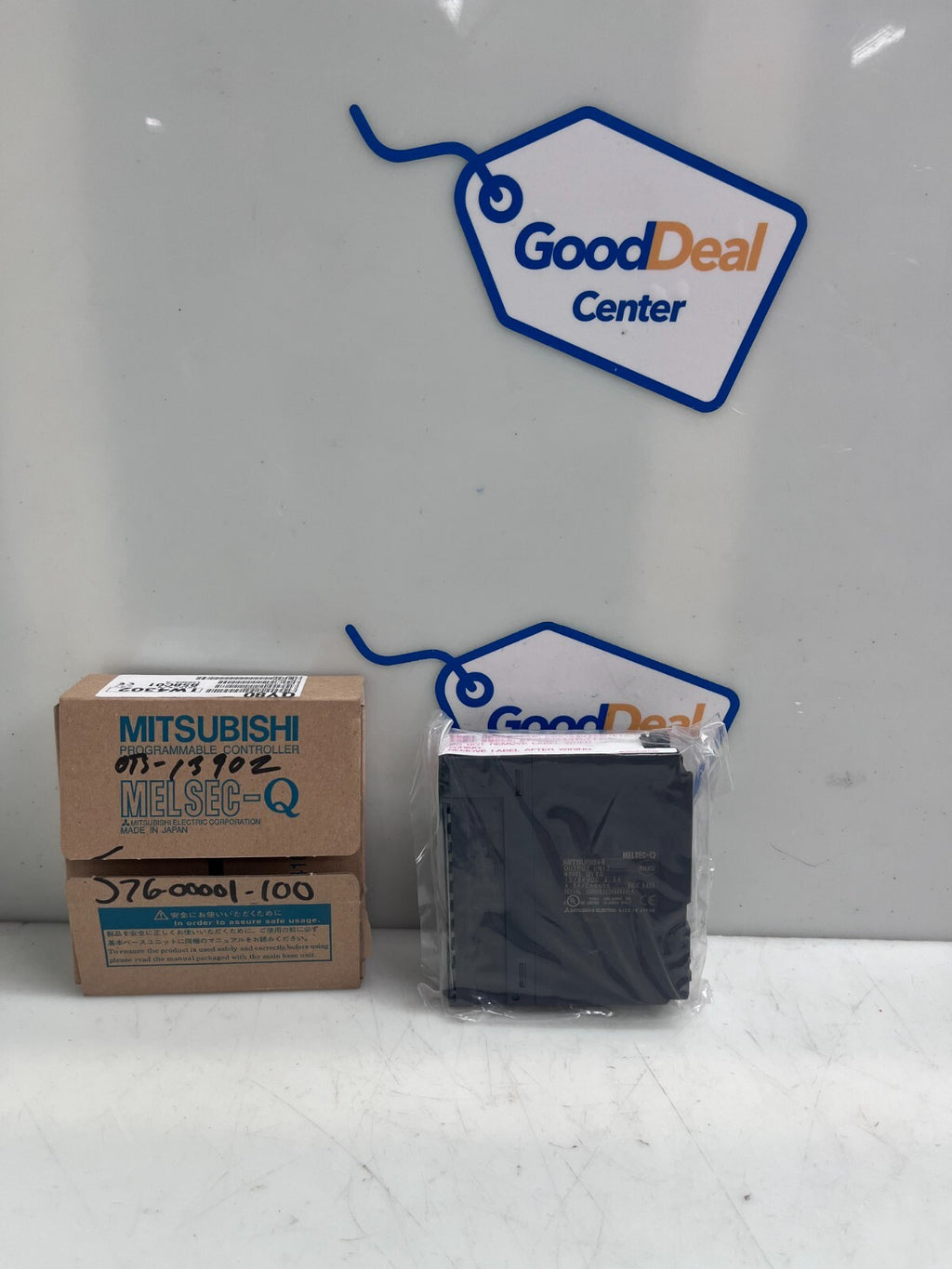 MITSUBISHI   MELSEC-Q Series  QY80 Input Module0