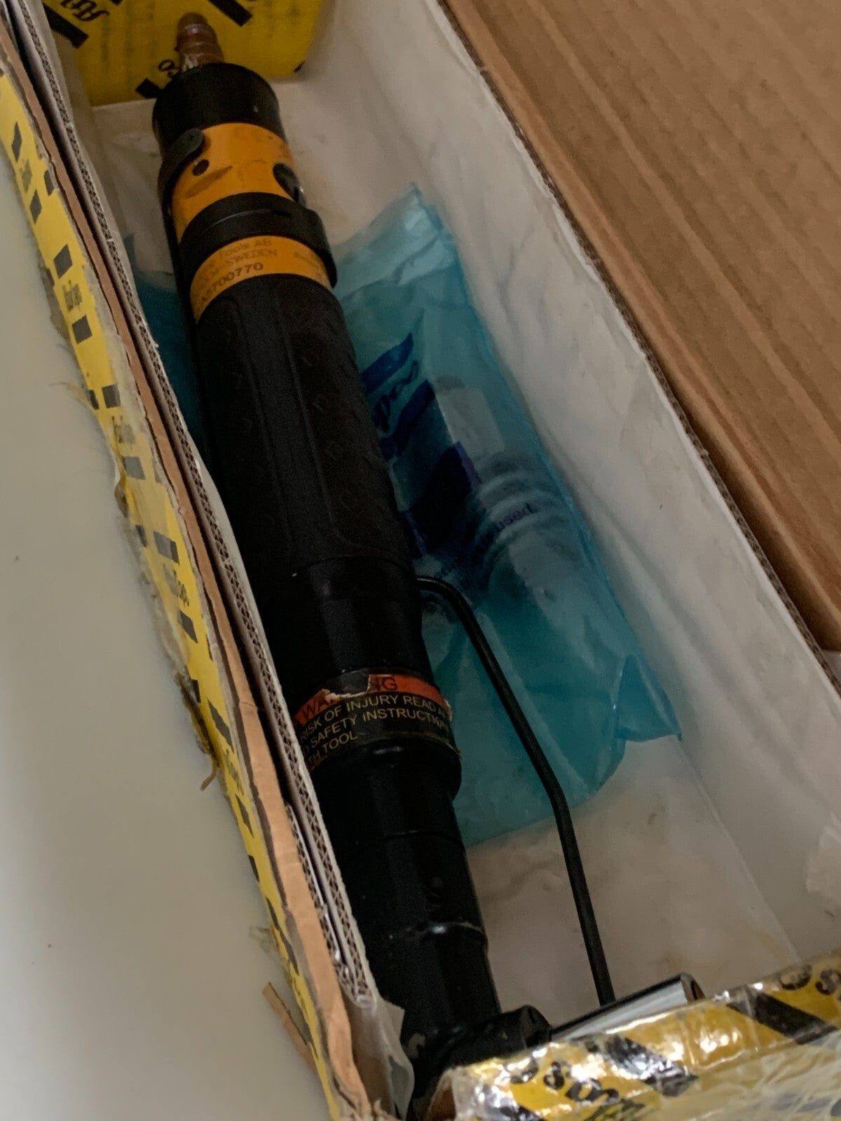 ATLAS COPCO PNEUMATIC ANGLE SCREWDRIVER 1/4" LTV 009 R11-65