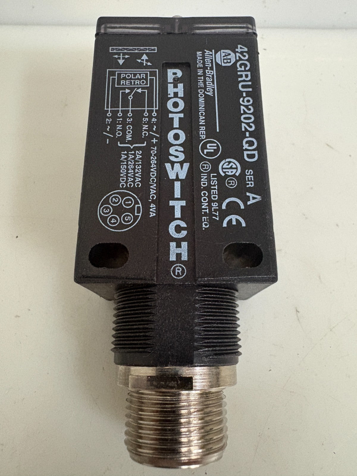 ALLEN BRADLEY PHOTOSWITCH 42GR4-9202-QA SER A