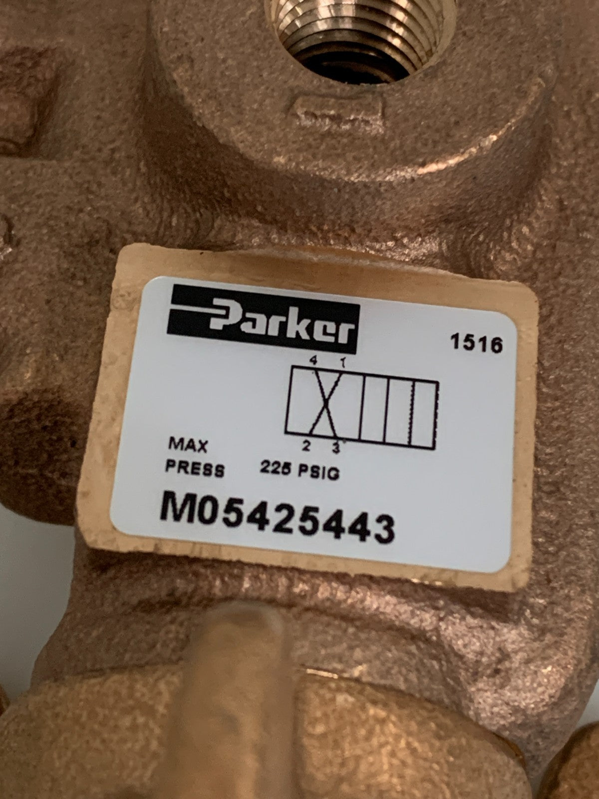 PARKER PNEUMATIC MANUAL VALVE M05425443