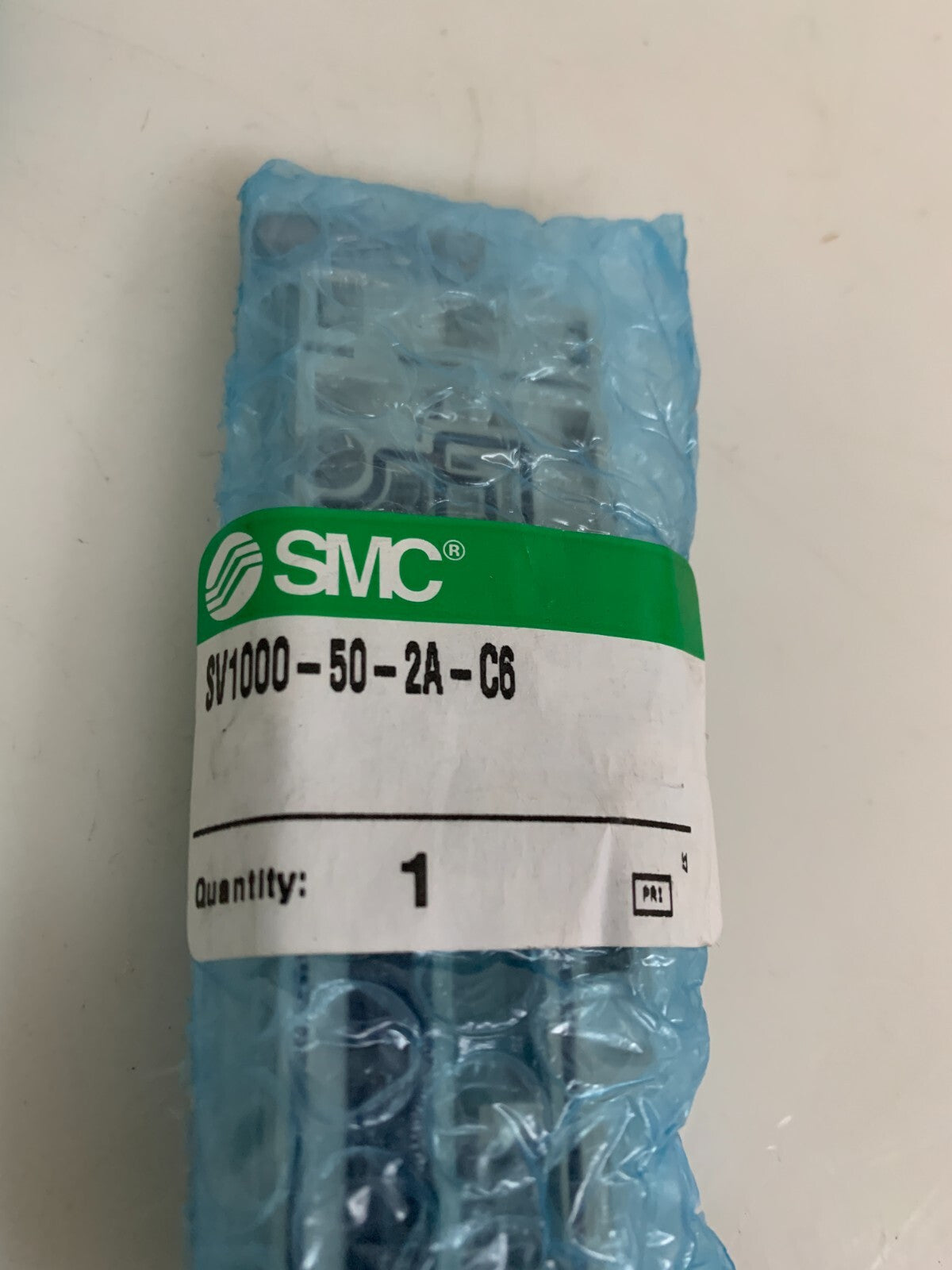 SMC MANIFOLD BLOCK ASSEMBLY 1X SV1000-50-1A-C6 1X SV1000-50-2A-C6 MIX LOT OF 2