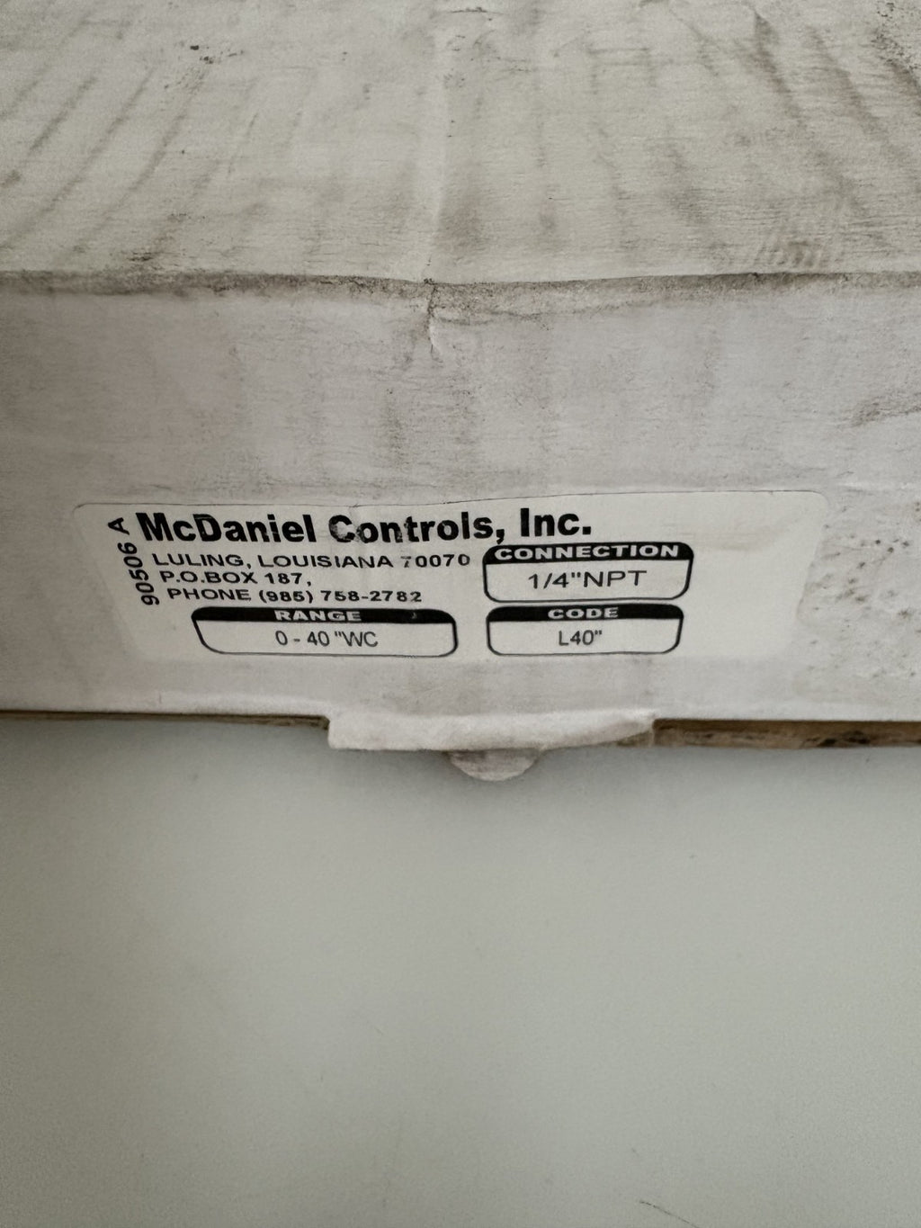 McDANIEL CONTROLS L-40 PRESSURE GAUGE 1/4" NPT 0-40 WC